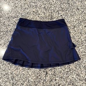 IVIVVIA Set the Pace Skort in Navy